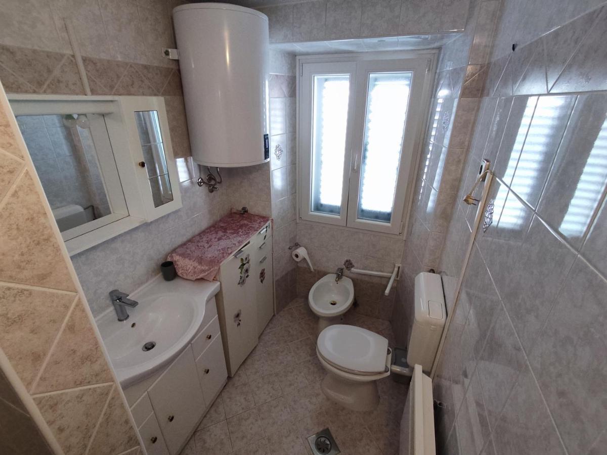 Silvo Apartments Capodistria Esterno foto