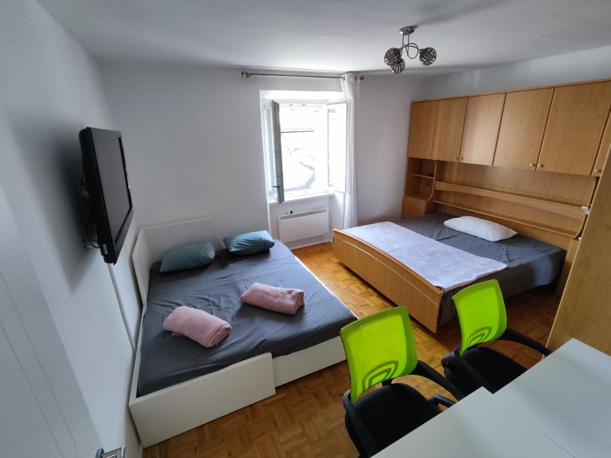 Silvo Apartments Capodistria Esterno foto